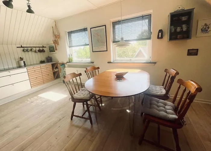 Apartamento Charming Rooftop In Uhre