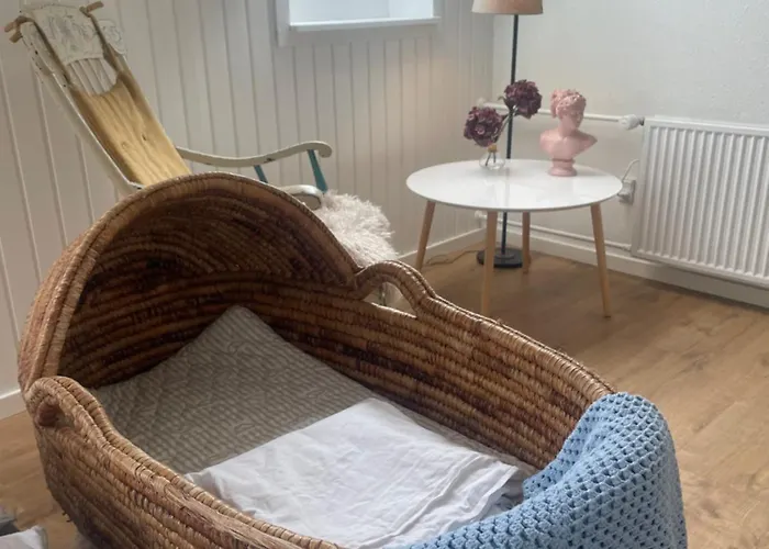 Charming Rooftop In Uhre Apartamento